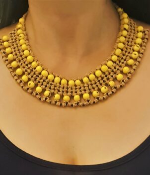 Collier tribal jaune