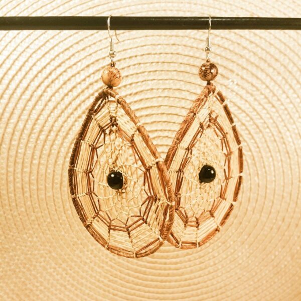 Boucles d'oreilles en fibres naturelle