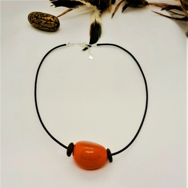Collier orange