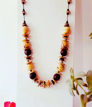 Collier long beige