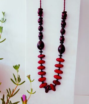 collier long pourpre